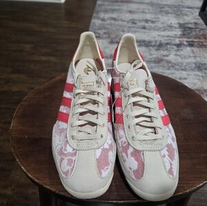 Adidas Women's Beige and Pink Floral Sneakers